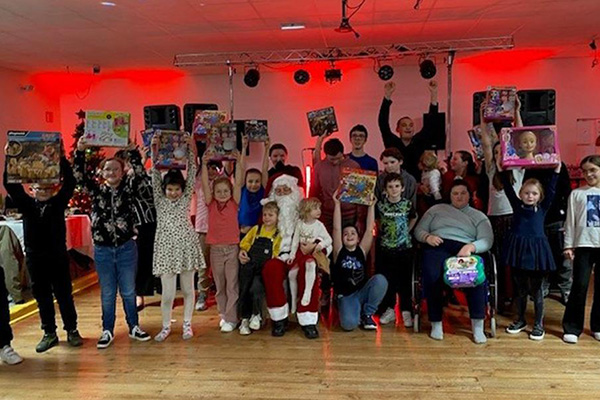 Passerelle avec le Secours Populaire de Marly et les familles rurales pour la fête de Noël 2025